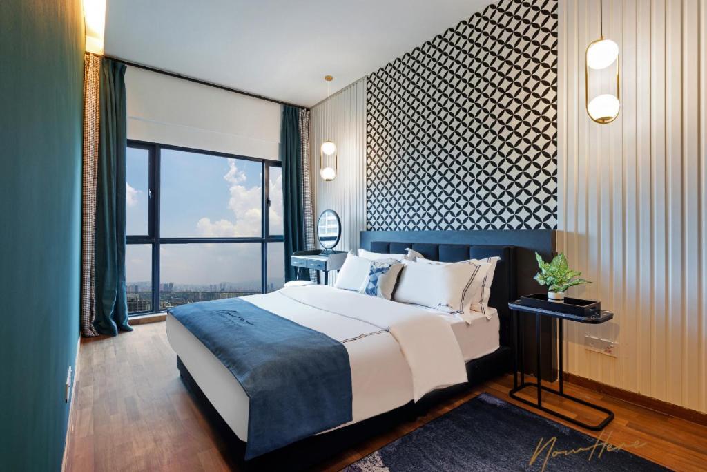 Nowhere 2Br & 2Bath Apartment With Balcony @ Reizz Residences Kuala Lumpur Exterior photo